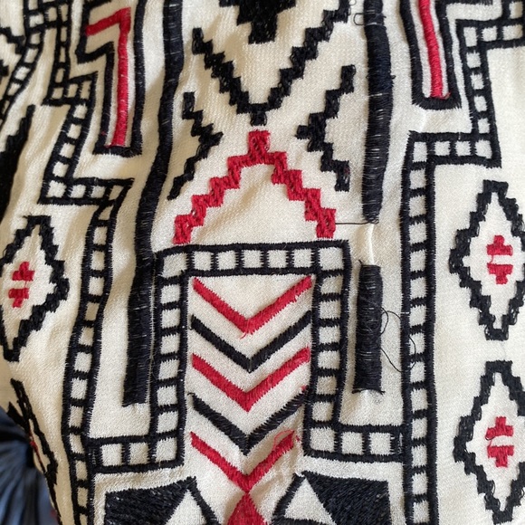 Alice + Olivia XS Aztec Tribal Deco Style Embroidered Mini Shift Dress Red White - Picture 8 of 8